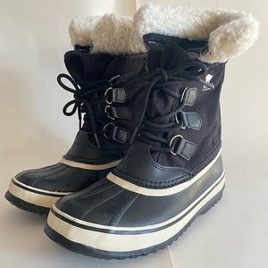 Sorel Winter Caribou Boots Size 8